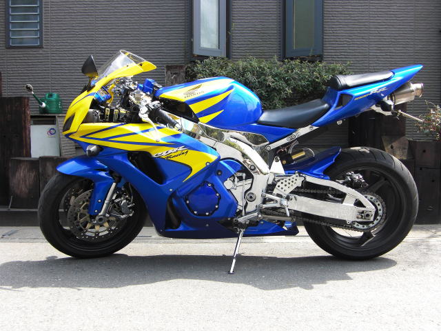 CBR1000RR åࡡ󥦥ϺǶХ!